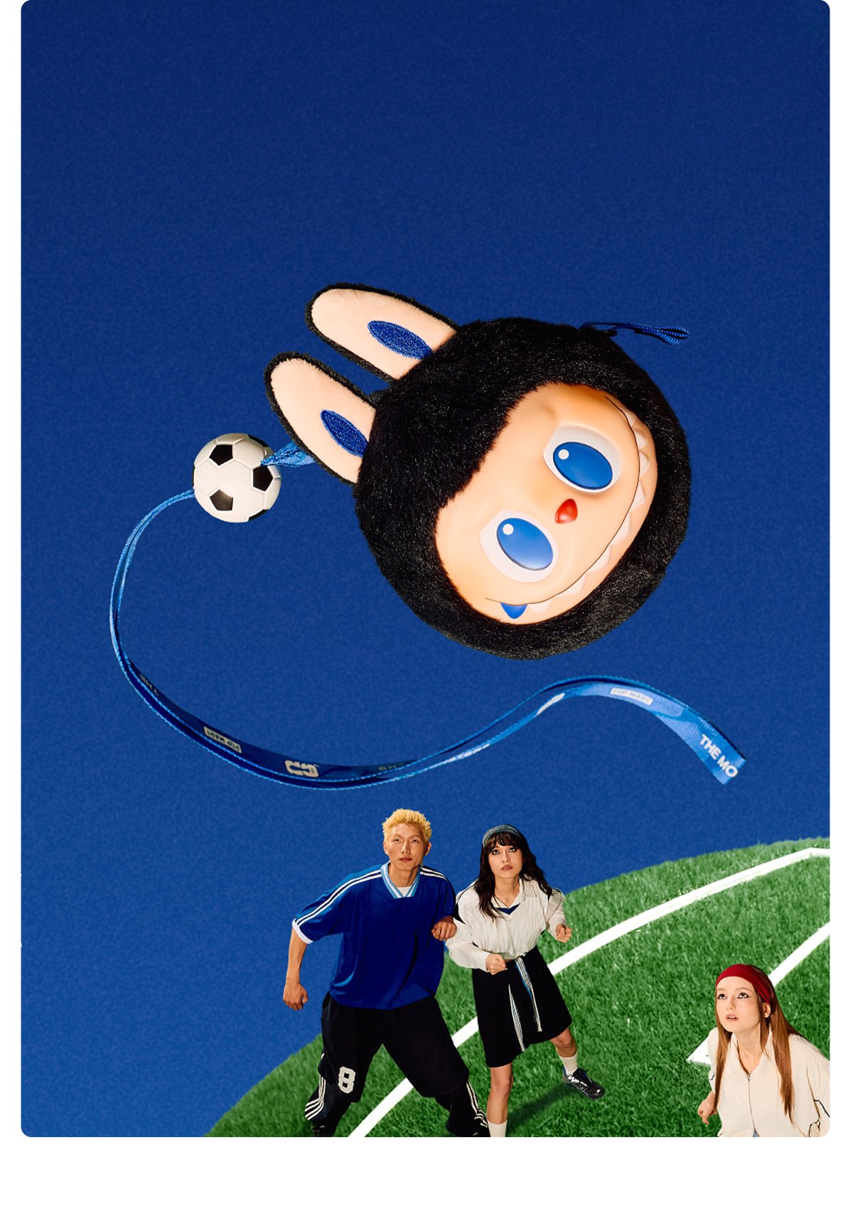 THE MONSTERS × FIFA ぬいぐるみペンダント | ポップマート