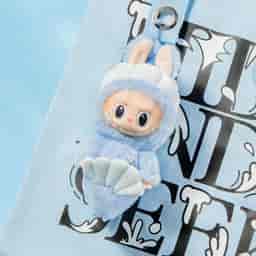 POP MART LABUBU HIDE AND SEEK ぬいぐるみ LABUBU HIDE AND SEEK IN SINGAPORE SERIES-Vinyl Plush Doll Pendant