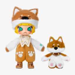 MOLLY Hugging 1/8 Action Figure | ポップマート
