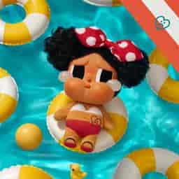ポップマートCRYBABY VACATION MODE ON シークレット　人魚 CRYBABY Vacation Mode On シリーズ ぬいぐるみペンダント | POP MART
