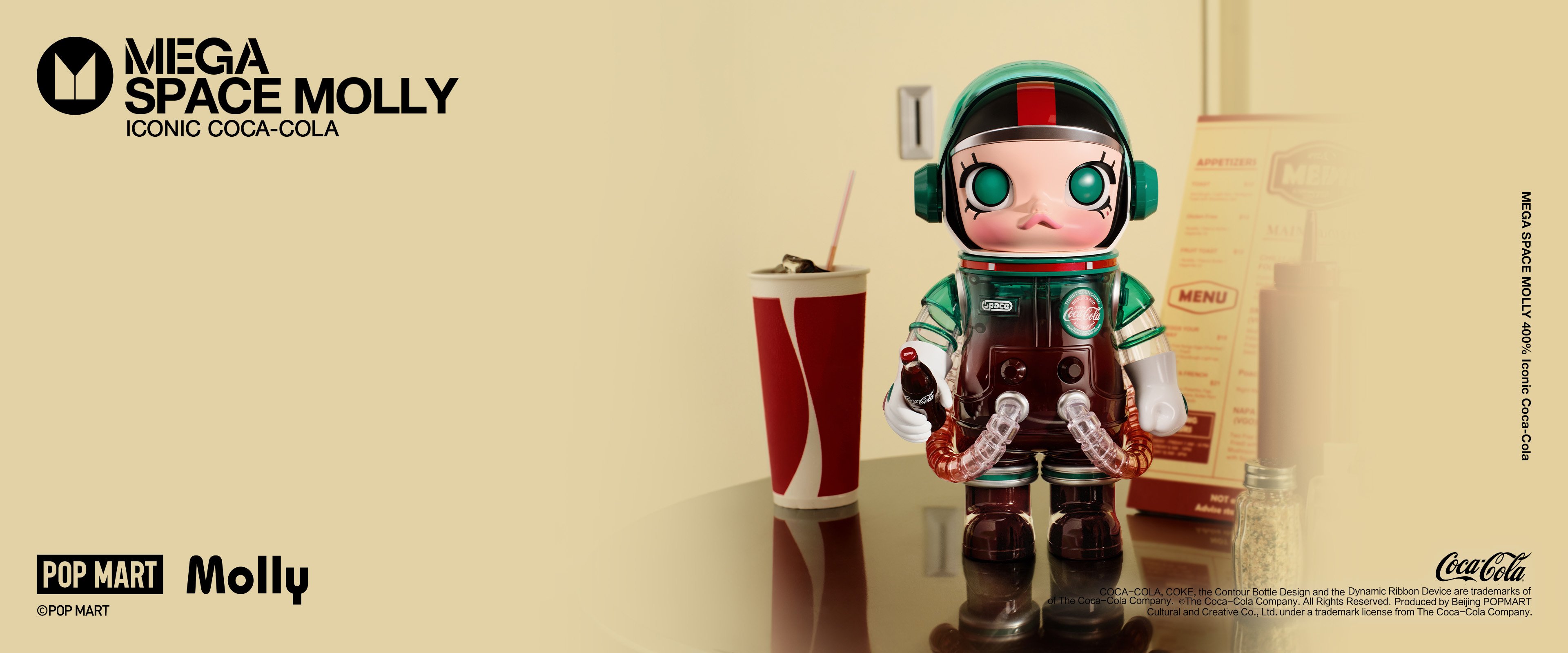 MEGA SPACE MOLLY 400% Iconic Coca-Cola