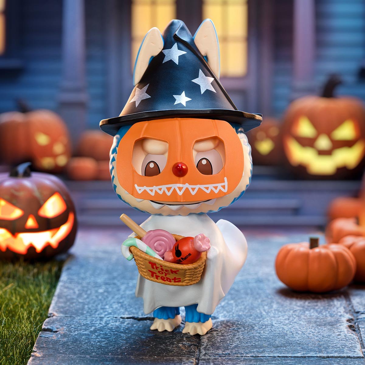 LABUBU Trick-or-Treater Figure | POP MART Thailand
