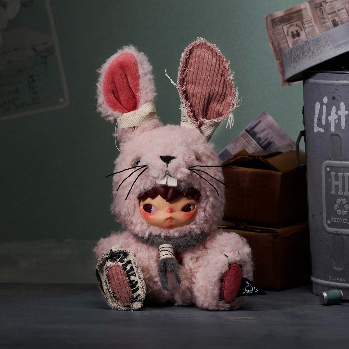 Hirono Little Hare ぬいぐるみペンダント | ポップマート