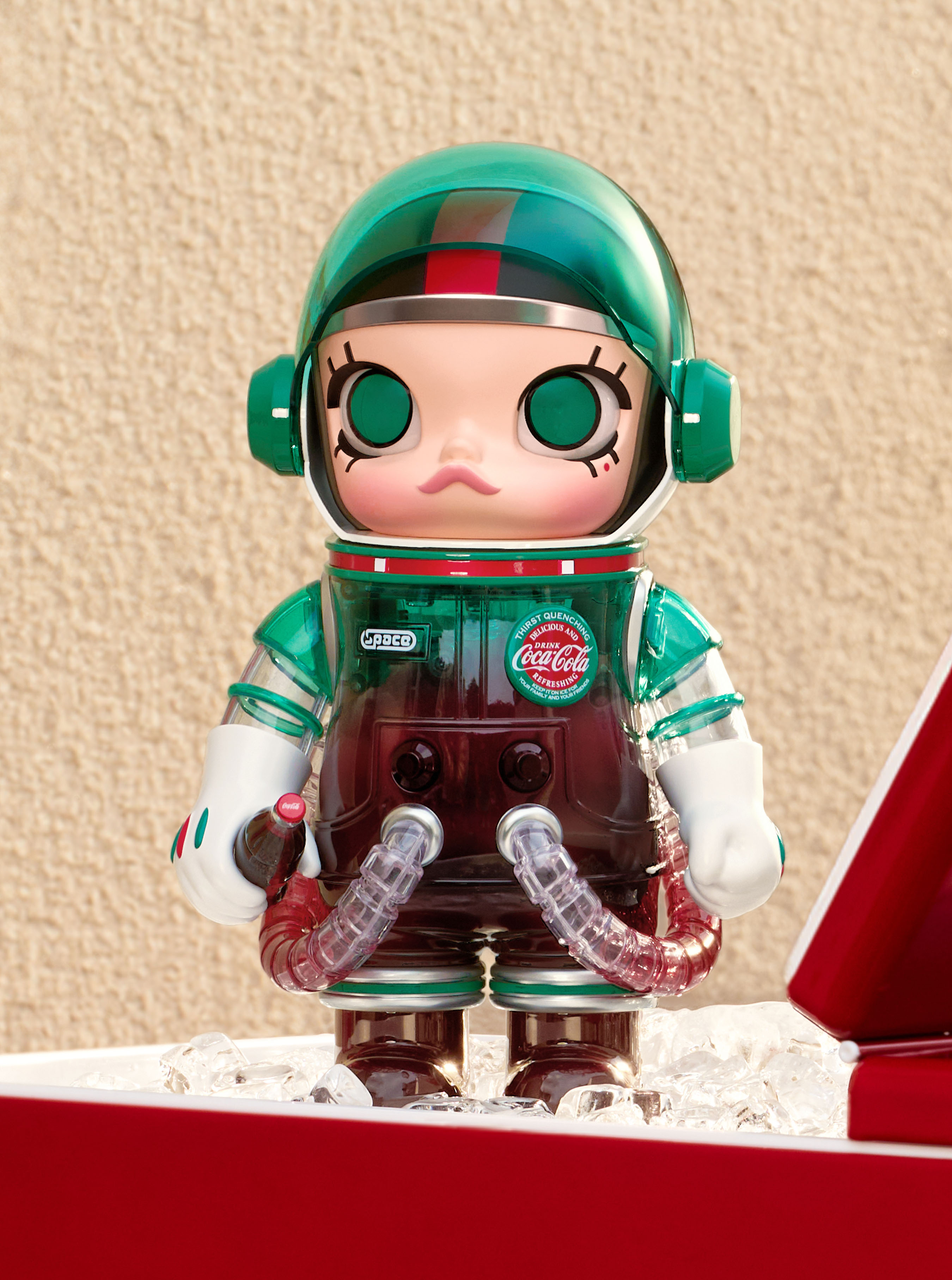 MEGA SPACE MOLLY 400% Iconic Coca-Cola